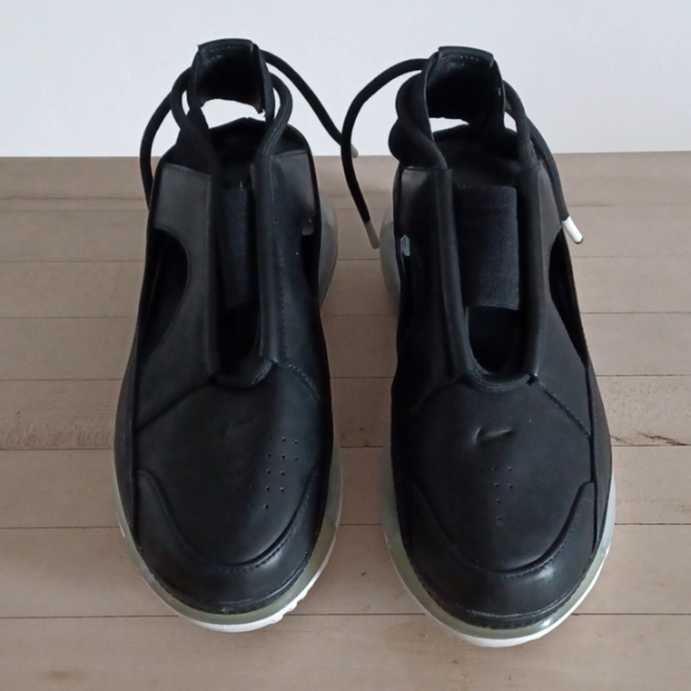 Black Nike Air Max FF 720